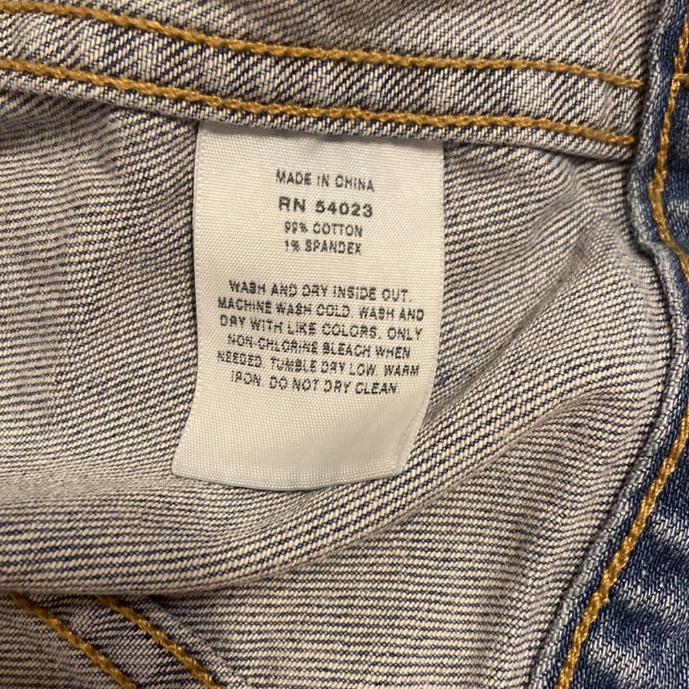 EUC Gap Denim Vest - Picture 3 of 5